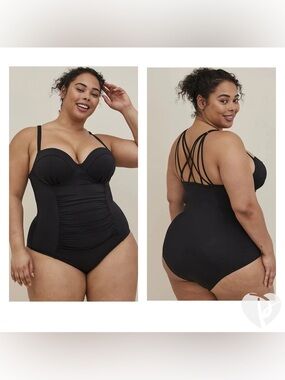 Torrid Slim Fix Underwire Strappy Back One Piece
Swimsuit Lattice Back Sz 1 D/DD